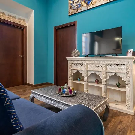 Amazing In With Kitchenette Apartment